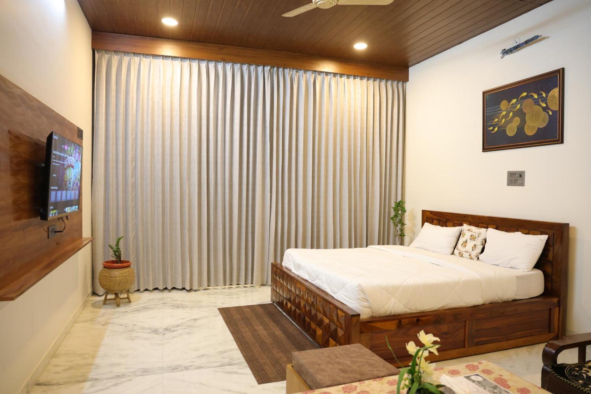Amritam Palace A Luxury Ac Home Stay Ringas Exterior photo